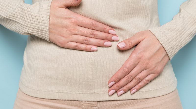 Причини тягучого болю внизу живота перед місячними